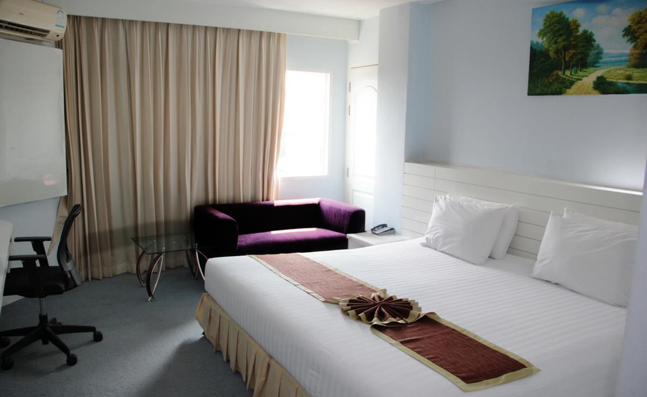 V Verve Service Apartment Hotel Chachoengsao Exterior photo