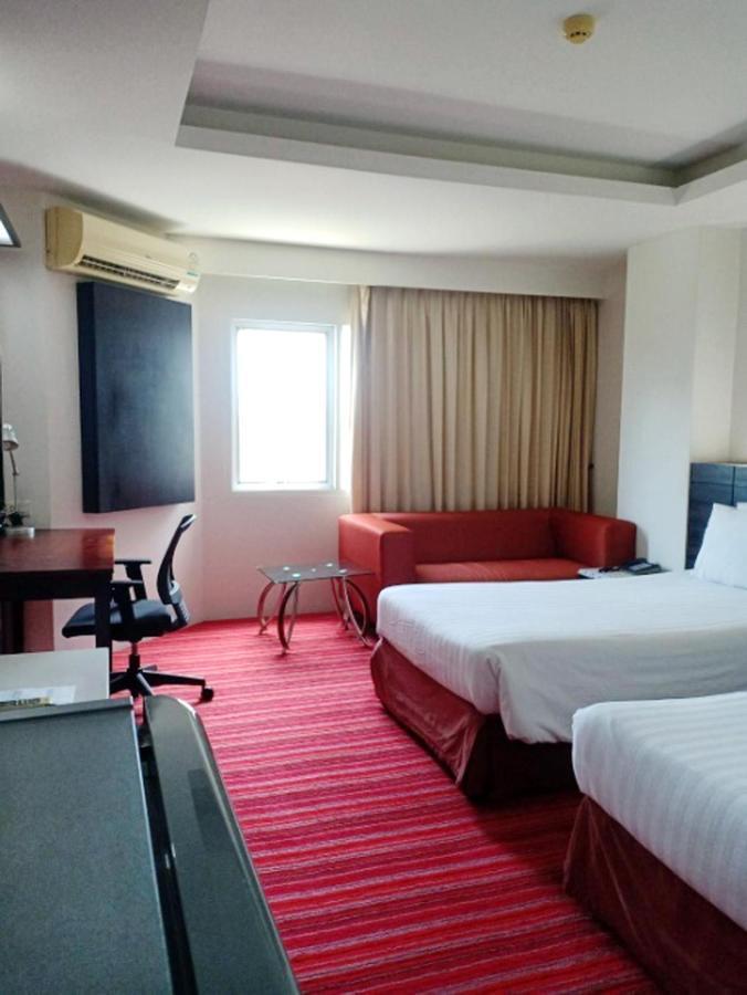 V Verve Service Apartment Hotel Chachoengsao Exterior photo