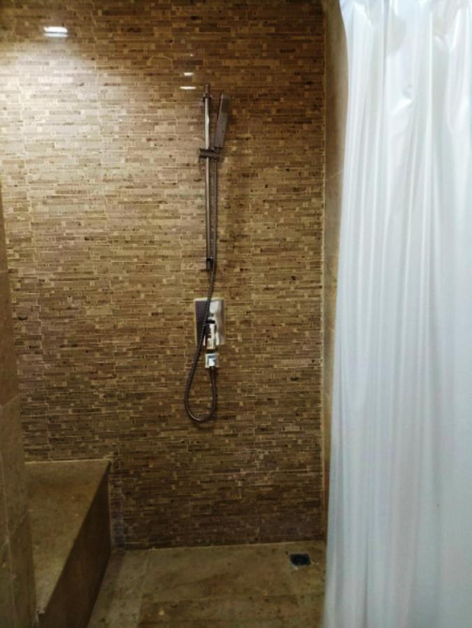 V Verve Service Apartment Hotel Chachoengsao Exterior photo