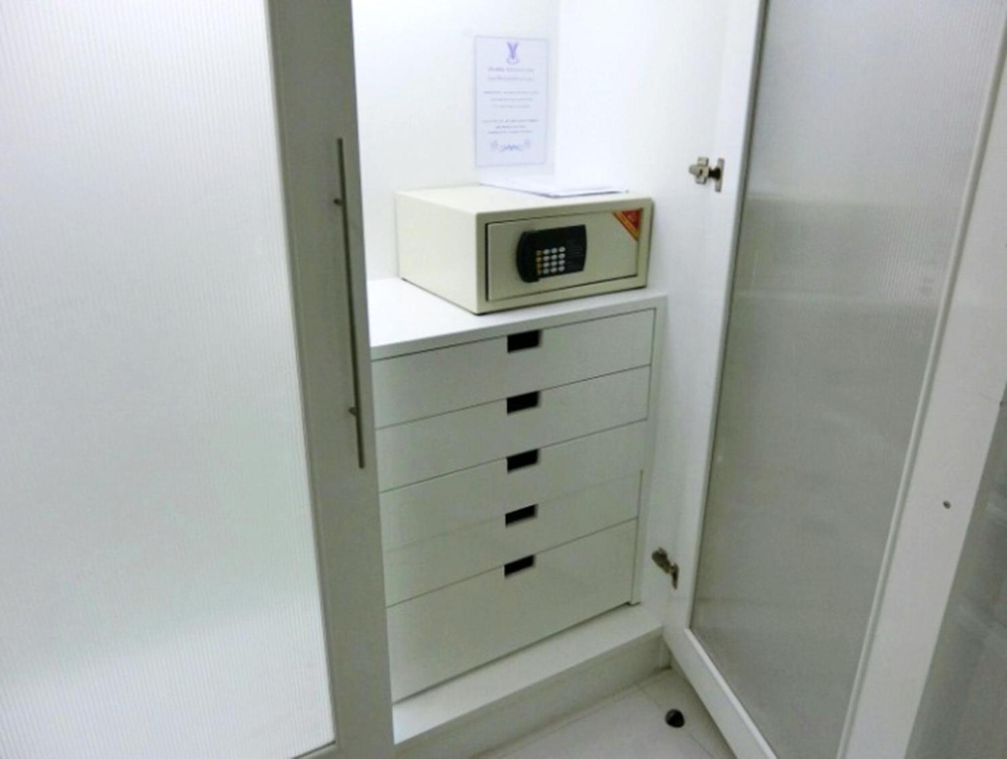 V Verve Service Apartment Hotel Chachoengsao Room photo