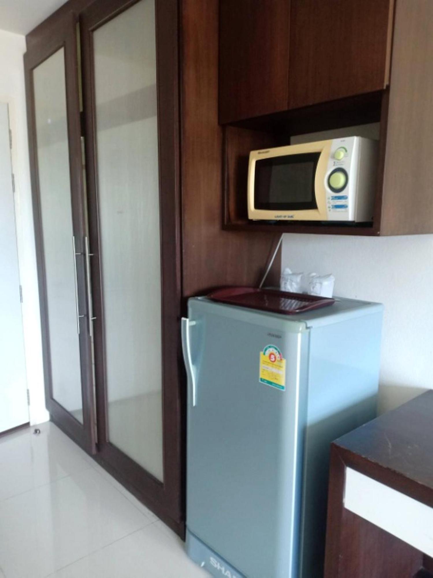 V Verve Service Apartment Hotel Chachoengsao Room photo