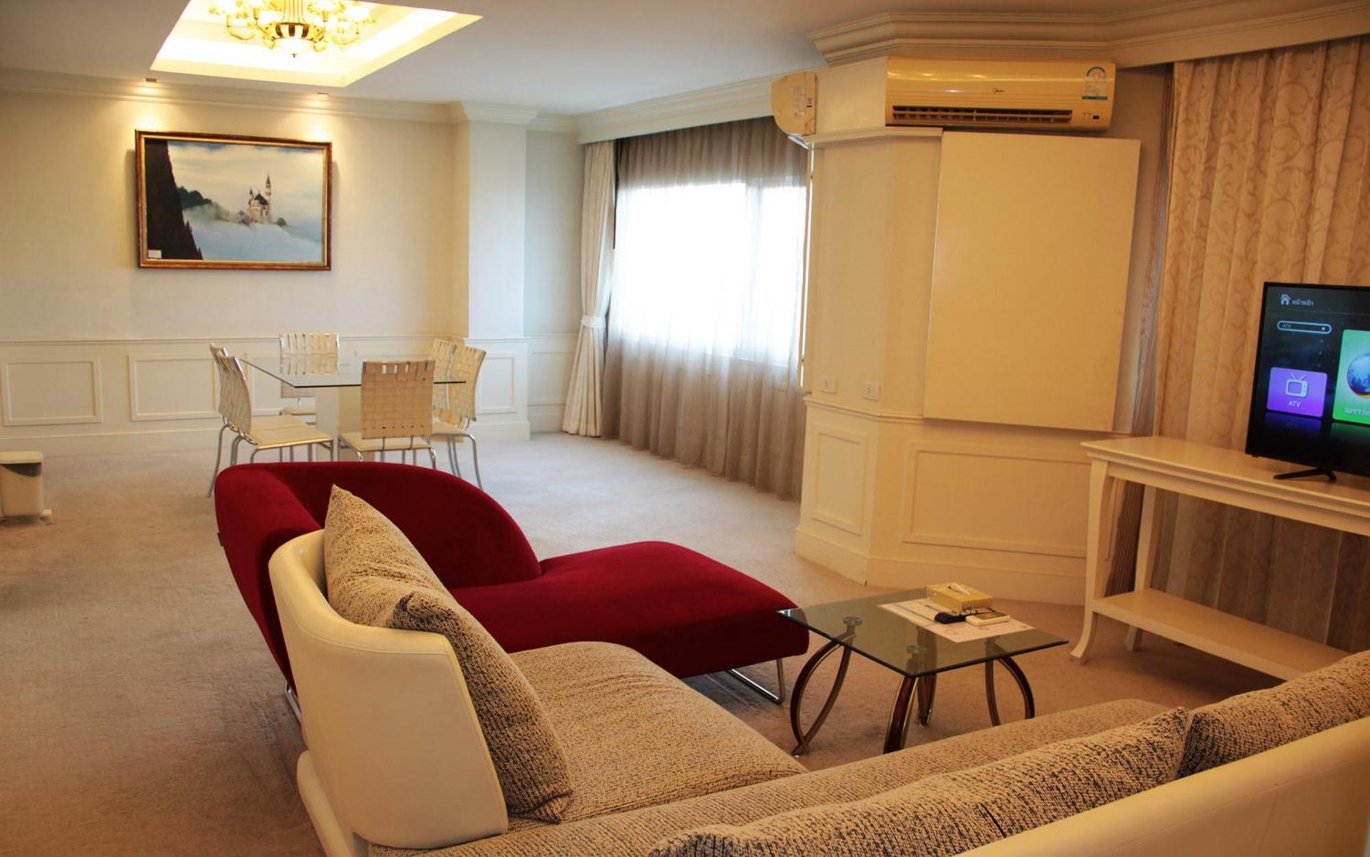 V Verve Service Apartment Hotel Chachoengsao Room photo