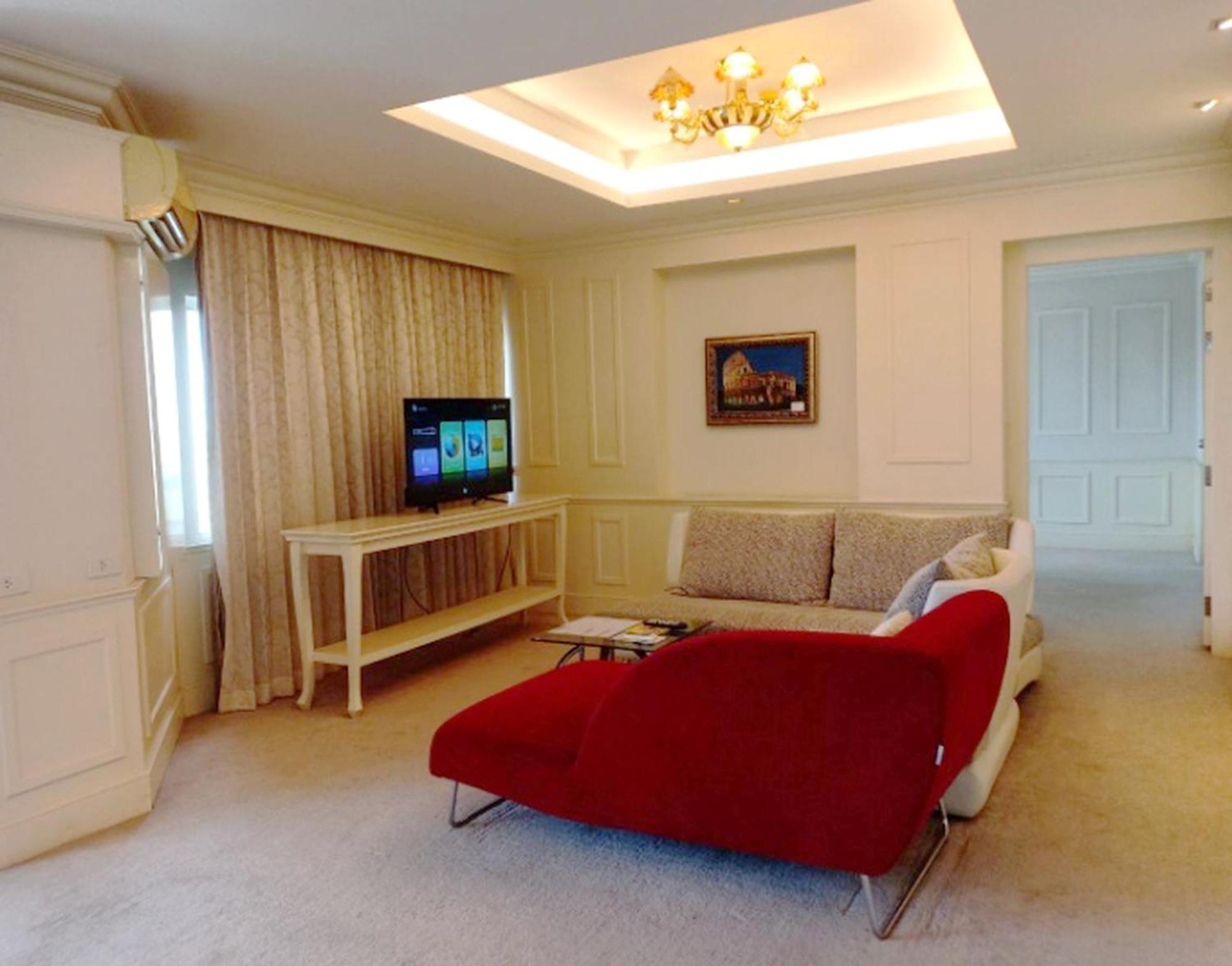 V Verve Service Apartment Hotel Chachoengsao Room photo